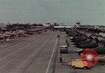 Standbild USA F-105 Flugzeuge Vietnam, 1967, aus Sekunde 8 historischem Filmmaterial Videoclip 65675042664