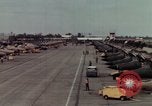Standbild USA F-105 Flugzeuge Vietnam, 1967, aus Sekunde 10 historischem Filmmaterial Videoclip 65675042664