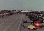 Standbild USA F-105 Flugzeuge Vietnam, 1967, aus Sekunde 15 historischem Filmmaterial Videoclip 65675042664