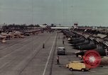 Standbild USA F-105 Flugzeuge Vietnam, 1967, aus Sekunde 16 historischem Filmmaterial Videoclip 65675042664