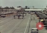 Standbild USA F-105 Flugzeuge Vietnam, 1967, aus Sekunde 20 historischem Filmmaterial Videoclip 65675042664