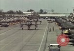 Standbild USA F-105 Flugzeuge Vietnam, 1967, aus Sekunde 22 historischem Filmmaterial Videoclip 65675042664