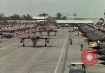 Standbild USA F-105 Flugzeuge Vietnam, 1967, aus Sekunde 30 historischem Filmmaterial Videoclip 65675042664