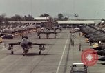 Standbild USA F-105 Flugzeuge Vietnam, 1967, aus Sekunde 38 historischem Filmmaterial Videoclip 65675042664