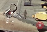 Standbild USA F-105 Flugzeuge Vietnam, 1967, aus Sekunde 48 historischem Filmmaterial Videoclip 65675042664
