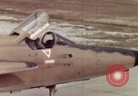 Standbild USA F-105 Flugzeuge Vietnam, 1967, aus Sekunde 55 historischem Filmmaterial Videoclip 65675042664