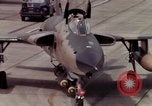 Standbild USA F-105 Flugzeuge Vietnam, 1967, aus Sekunde 58 historischem Filmmaterial Videoclip 65675042664