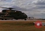 Standbild USA HH-53-Helikopter Vietnam, 1967, aus Sekunde 11 historischem Filmmaterial Videoclip 65675042666
