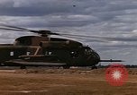 Standbild USA HH-53-Helikopter Vietnam, 1967, aus Sekunde 17 historischem Filmmaterial Videoclip 65675042666
