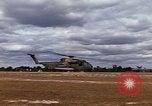 Standbild USA HH-53-Helikopter Vietnam, 1967, aus Sekunde 23 historischem Filmmaterial Videoclip 65675042666
