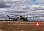 Standbild USA HH-53-Helikopter Vietnam, 1967, aus Sekunde 25 historischem Filmmaterial Videoclip 65675042666