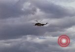 Standbild USA HH-53-Helikopter Vietnam, 1967, aus Sekunde 46 historischem Filmmaterial Videoclip 65675042666