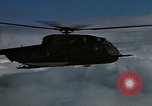 Immagine di Stati Uniti HH-53 elicottero Il Vietnam, 1967, secondo 28 filmato di repertorio 65675042667