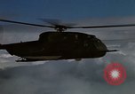 Immagine di Stati Uniti HH-53 elicottero Il Vietnam, 1967, secondo 30 filmato di repertorio 65675042667