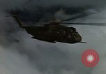 Immagine di Stati Uniti HH-53 elicottero Il Vietnam, 1967, secondo 43 filmato di repertorio 65675042667
