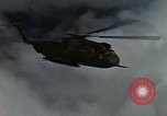 Immagine di Stati Uniti HH-53 elicottero Il Vietnam, 1967, secondo 44 filmato di repertorio 65675042667