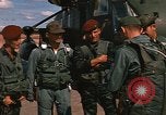 Standbild USA HH-53-Helikopter Vietnam, 1967, aus Sekunde 38 historischem Filmmaterial Videoclip 65675042672
