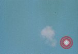 Standbild 57 mm Flak Vietnam, 1968, aus Sekunde 29 historischem Filmmaterial Videoclip 65675042707