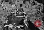 Standbild Ägyptische Arbeiter Hermopolis Ägypten, 1930, aus Sekunde 13 historischem Filmmaterial Videoclip 65675042733