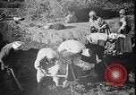 Standbild Ägyptische Arbeiter Hermopolis Ägypten, 1930, aus Sekunde 18 historischem Filmmaterial Videoclip 65675042733