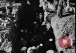 Standbild Ägyptische Arbeiter Hermopolis Ägypten, 1930, aus Sekunde 47 historischem Filmmaterial Videoclip 65675042733