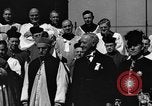 Standbild katholische Priester Cincinnati Ohio USA, 1934, aus Sekunde 3 historischem Filmmaterial Videoclip 65675042754