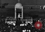 Standbild katholische Priester Cincinnati Ohio USA, 1934, aus Sekunde 31 historischem Filmmaterial Videoclip 65675042754