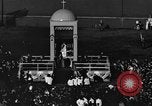 Standbild katholische Priester Cincinnati Ohio USA, 1934, aus Sekunde 33 historischem Filmmaterial Videoclip 65675042754