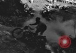 Standbild Motorradfahrer Lockport New York USA, 1935, aus Sekunde 24 historischem Filmmaterial Videoclip 65675042767