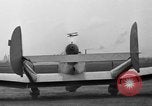 Standbild zwei-sitzigen Flugzeug Washington DC USA, 1936, aus Sekunde 17 historischem Filmmaterial Videoclip 65675042772