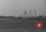 Standbild zwei-sitzigen Flugzeug Washington DC USA, 1936, aus Sekunde 31 historischem Filmmaterial Videoclip 65675042772