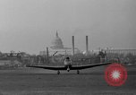 Standbild zwei-sitzigen Flugzeug Washington DC USA, 1936, aus Sekunde 37 historischem Filmmaterial Videoclip 65675042772
