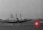 Standbild zwei-sitzigen Flugzeug Washington DC USA, 1936, aus Sekunde 38 historischem Filmmaterial Videoclip 65675042772