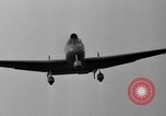 Standbild zwei-sitzigen Flugzeug Washington DC USA, 1936, aus Sekunde 41 historischem Filmmaterial Videoclip 65675042772