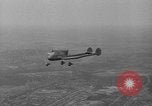 Standbild zwei-sitzigen Flugzeug Washington DC USA, 1936, aus Sekunde 44 historischem Filmmaterial Videoclip 65675042772