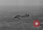 Standbild zwei-sitzigen Flugzeug Washington DC USA, 1936, aus Sekunde 49 historischem Filmmaterial Videoclip 65675042772