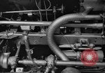 Standbild Crash Proof car Pasadena California USA, 1936, aus Sekunde 25 historischem Filmmaterial Videoclip 65675042776