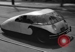 Standbild Crash Proof car Pasadena California USA, 1936, aus Sekunde 32 historischem Filmmaterial Videoclip 65675042776