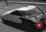Standbild Crash Proof car Pasadena California USA, 1936, aus Sekunde 35 historischem Filmmaterial Videoclip 65675042776