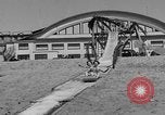 Standbild Eis bedeckten Folie Venice Beach Los Angeles California USA, 1938, aus Sekunde 16 historischem Filmmaterial Videoclip 65675042786