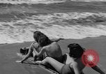 Standbild Eis bedeckten Folie Venice Beach Los Angeles California USA, 1938, aus Sekunde 27 historischem Filmmaterial Videoclip 65675042786