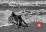 Standbild Eis bedeckten Folie Venice Beach Los Angeles California USA, 1938, aus Sekunde 28 historischem Filmmaterial Videoclip 65675042786
