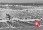 Standbild Eis bedeckten Folie Venice Beach Los Angeles California USA, 1938, aus Sekunde 40 historischem Filmmaterial Videoclip 65675042786