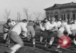 Immagine di Notre Dame football team South Bend Indiana USA, 1938, secondo 36 filmato di repertorio 65675042790