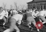Immagine di Notre Dame football team South Bend Indiana USA, 1938, secondo 41 filmato di repertorio 65675042790