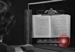 Standbild Sicherheitsglas Toledo Ohio USA, 1939, aus Sekunde 16 historischem Filmmaterial Videoclip 65675042798
