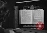 Standbild Sicherheitsglas Toledo Ohio USA, 1939, aus Sekunde 17 historischem Filmmaterial Videoclip 65675042798