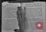 Standbild Sicherheitsglas Toledo Ohio USA, 1939, aus Sekunde 28 historischem Filmmaterial Videoclip 65675042798