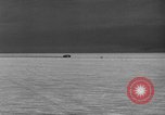Standbild John Cobb Bonneville Salt Flats Utah USA, 1939, aus Sekunde 17 historischem Filmmaterial Videoclip 65675042801