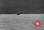 Standbild John Cobb Bonneville Salt Flats Utah USA, 1939, aus Sekunde 19 historischem Filmmaterial Videoclip 65675042801
